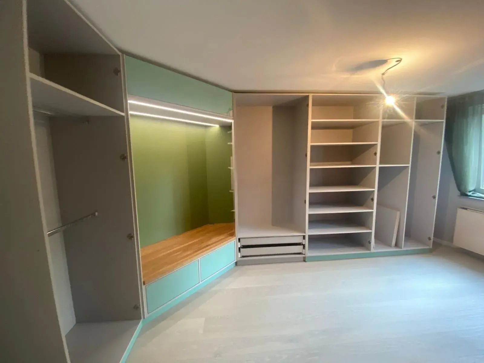 Ankleidezimmer Einbauschrank