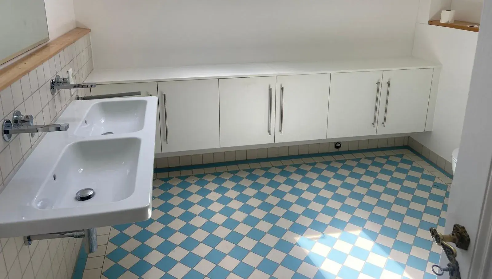 Einbauschrank Badezimmer Dachschräge Nische Altbau